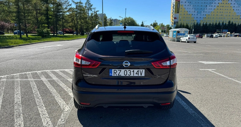 Nissan Qashqai cena 59000 przebieg: 102500, rok produkcji 2014 z Rzeszów małe 596